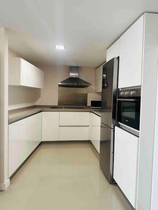 Apartamento Guadalquivir เซบีญา ภายนอก รูปภาพ