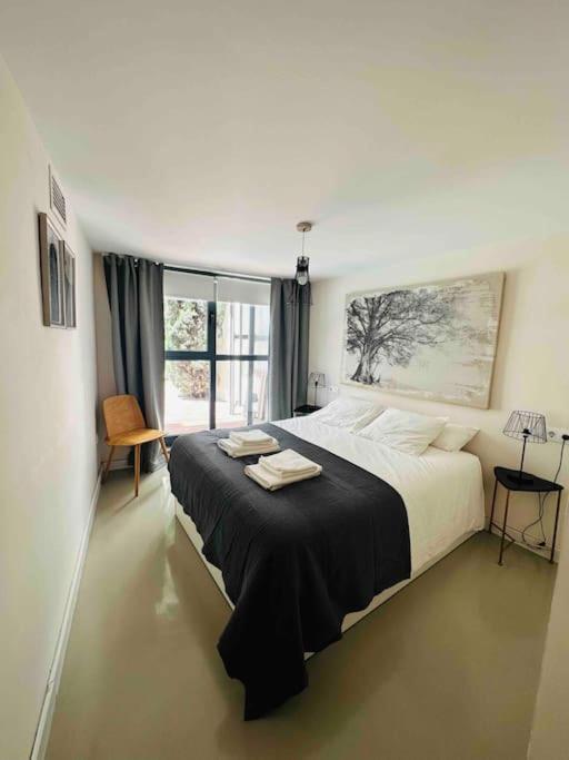Apartamento Guadalquivir เซบีญา ภายนอก รูปภาพ