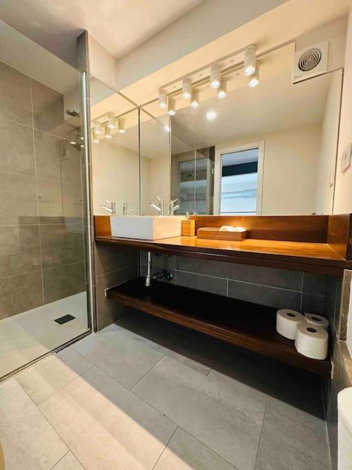 Apartamento Guadalquivir เซบีญา ภายนอก รูปภาพ