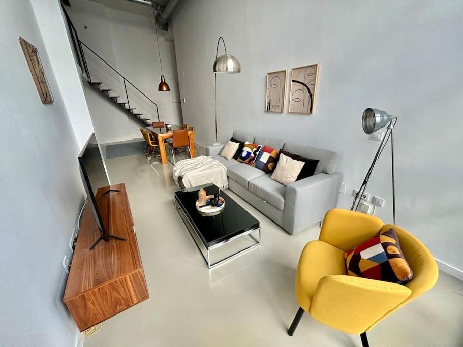 Apartamento Guadalquivir เซบีญา ภายนอก รูปภาพ